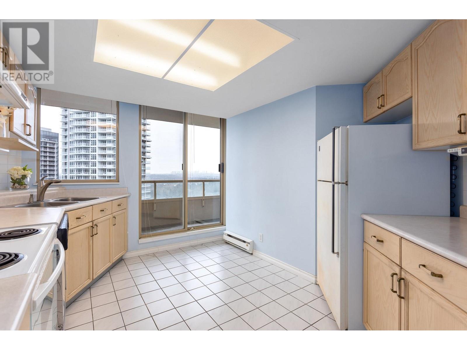 1601 738 Farrow Street, Coquitlam, British Columbia  V3J 7V4 - Photo 7 - R2973019