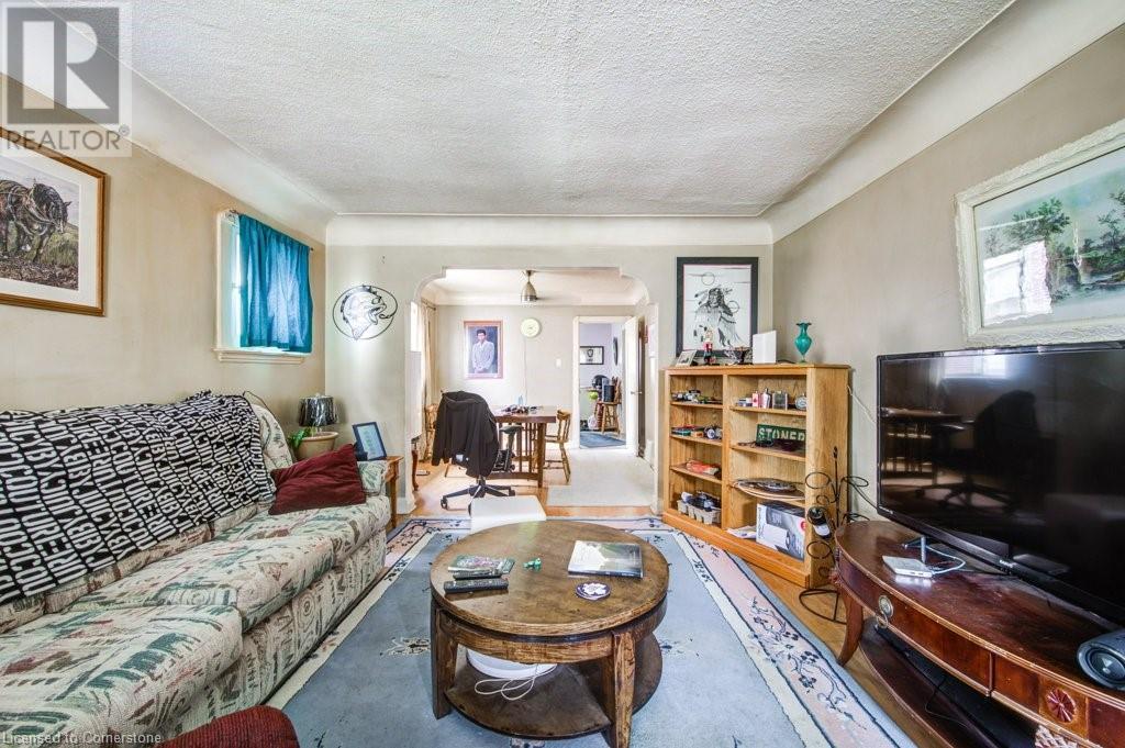 Property at 1121 TRAFALGAR Street image 5