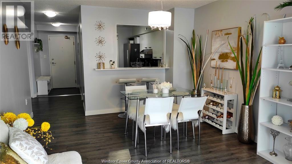 Property at 75 RIVERSIDE DRIVE Unit# 507 image 3