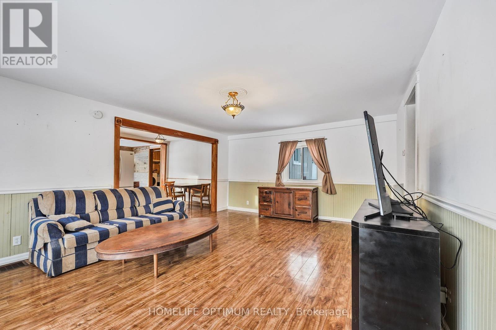 Property at 209 BARRIE STREET image 5