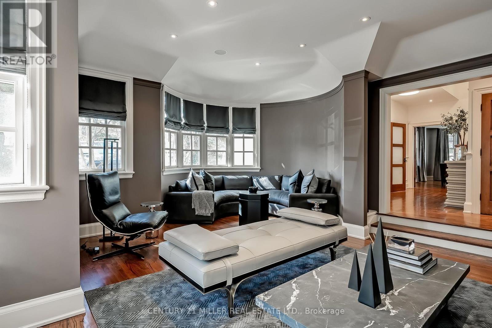 41 Chartwell Road, Oakville, Ontario  L6J 3Z3 - Photo 8 - W11999085