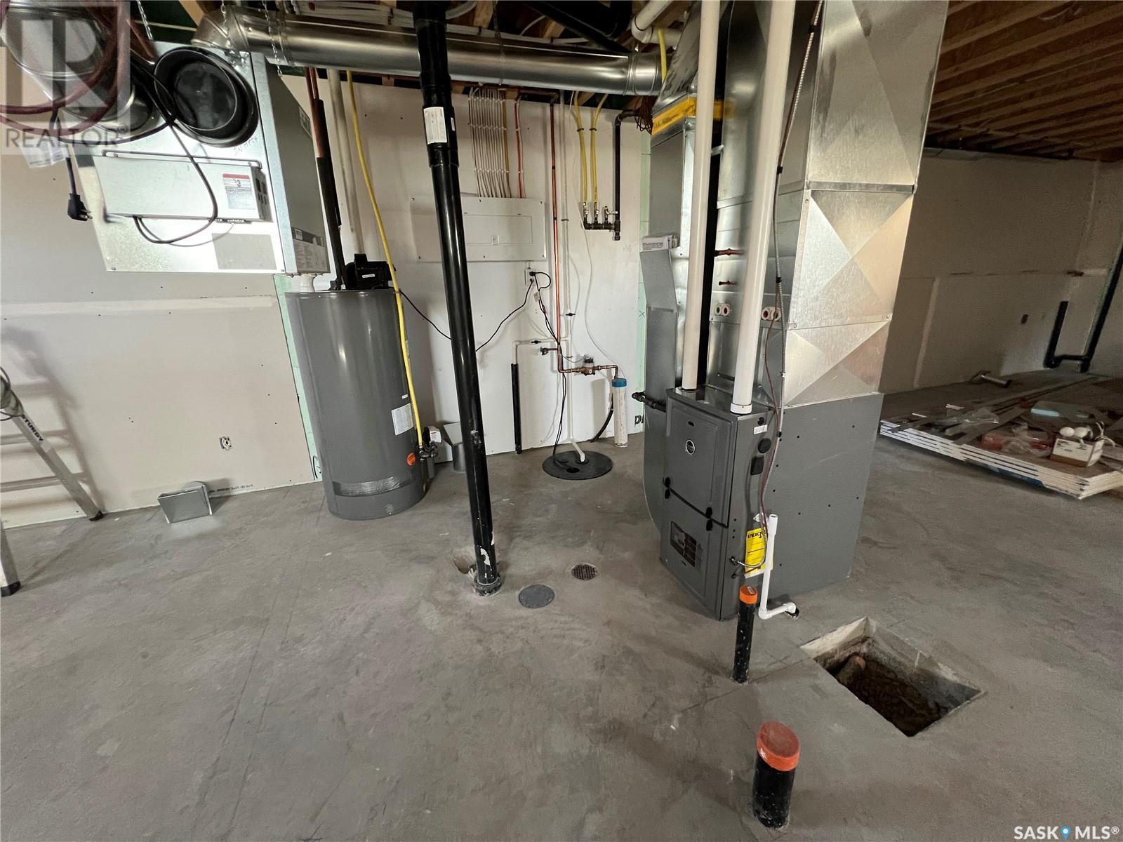 109 First Street, Beatty, Saskatchewan  S0J 0C0 - Photo 16 - SK997017