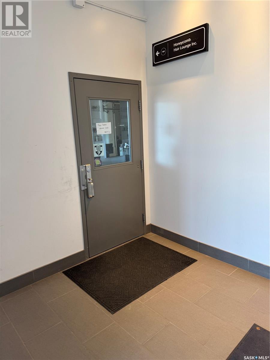 101 1118 Broad Street, Regina, Saskatchewan  S4R 1X8 - Photo 4 - SK996803