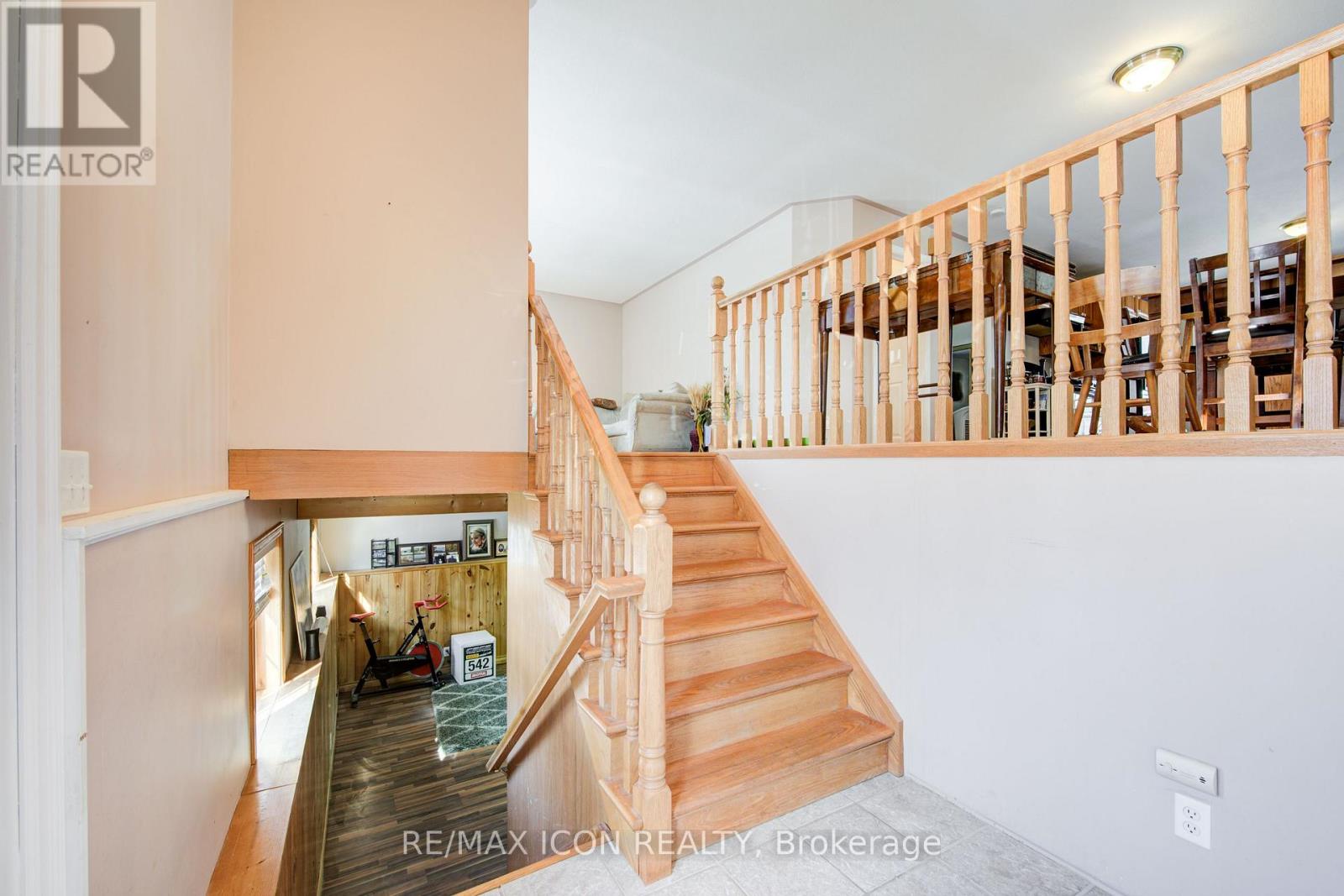 Property at 18 COMMERCIAL ROAD image 4