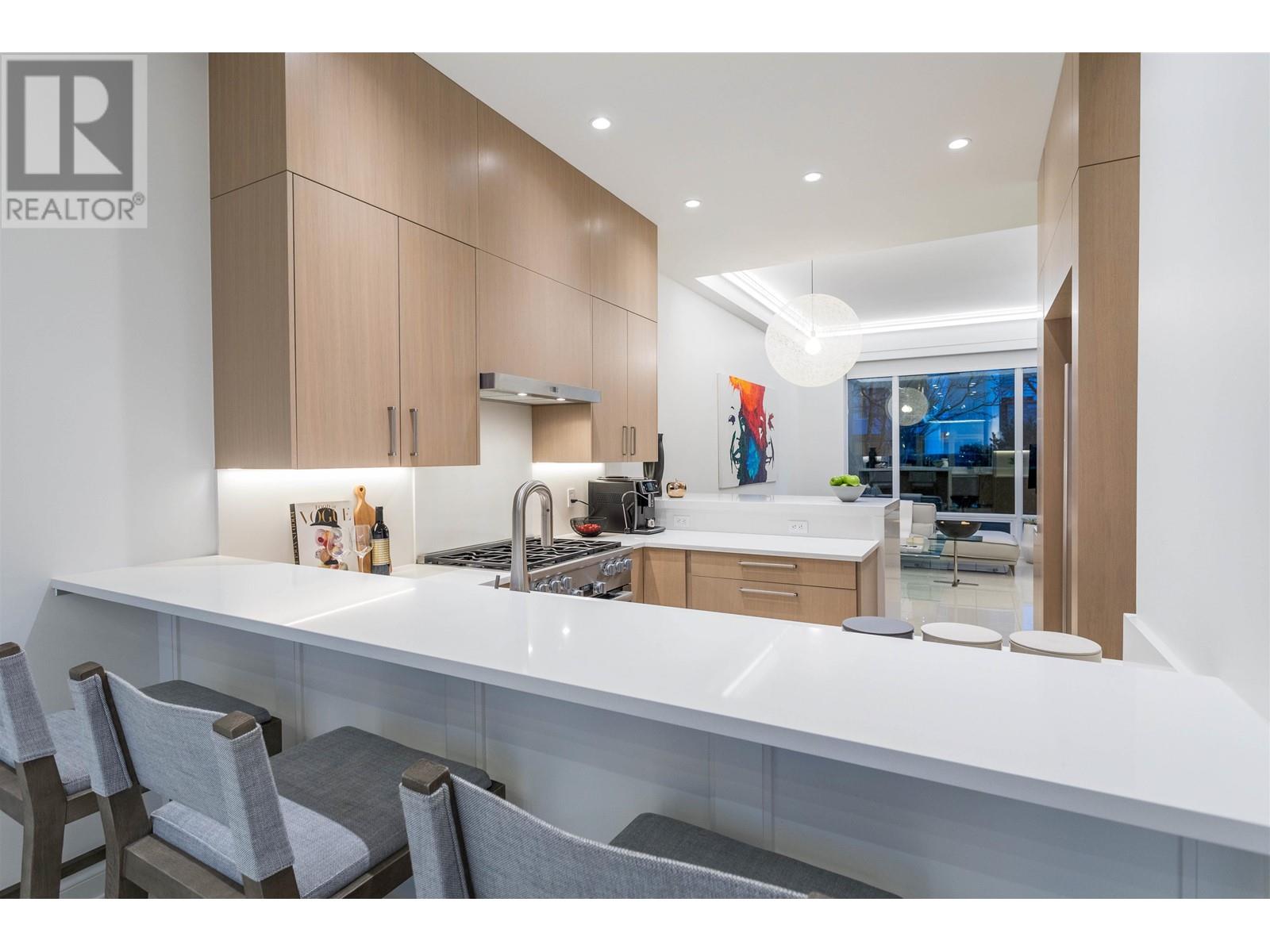 Listing Picture 24 of 40 : TH105 426 BEACH CRESCENT, Vancouver / 溫哥華 - 魯藝地產 Yvonne Lu Group - MLS Medallion Club Member