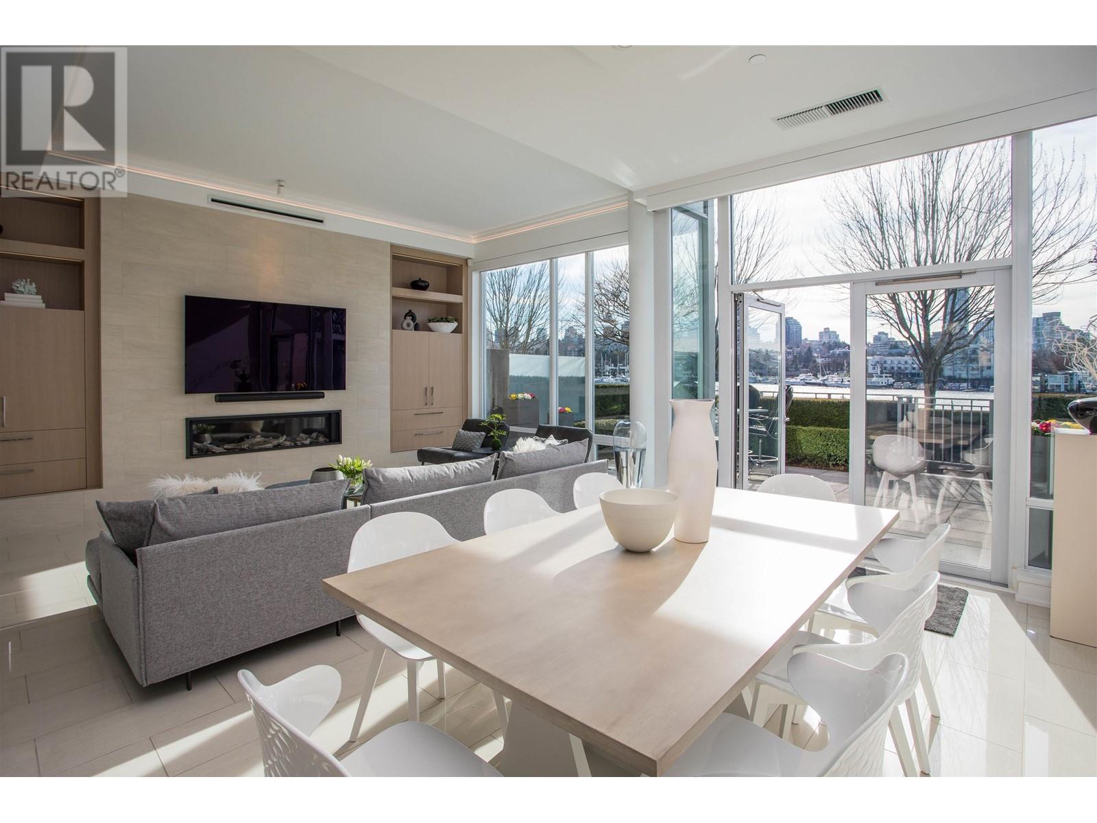 Listing Picture 7 of 40 : TH105 426 BEACH CRESCENT, Vancouver / 溫哥華 - 魯藝地產 Yvonne Lu Group - MLS Medallion Club Member