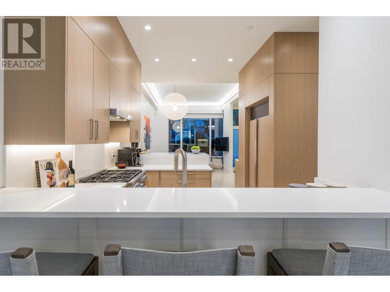 Listing Picture 25 of 40 : TH105 426 BEACH CRESCENT, Vancouver / 溫哥華 - 魯藝地產 Yvonne Lu Group - MLS Medallion Club Member