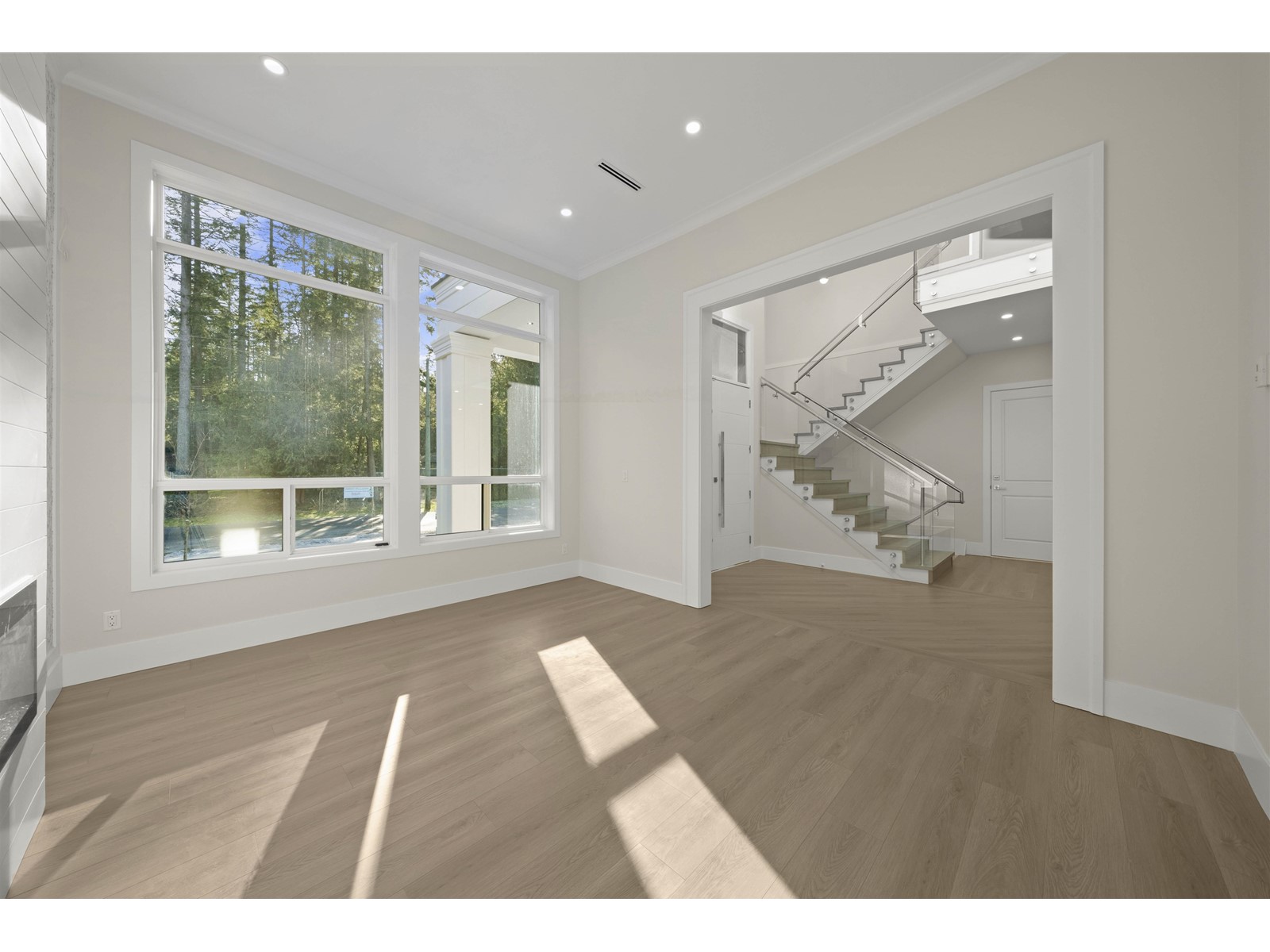 Property at 20251 27 AVENUE image 3