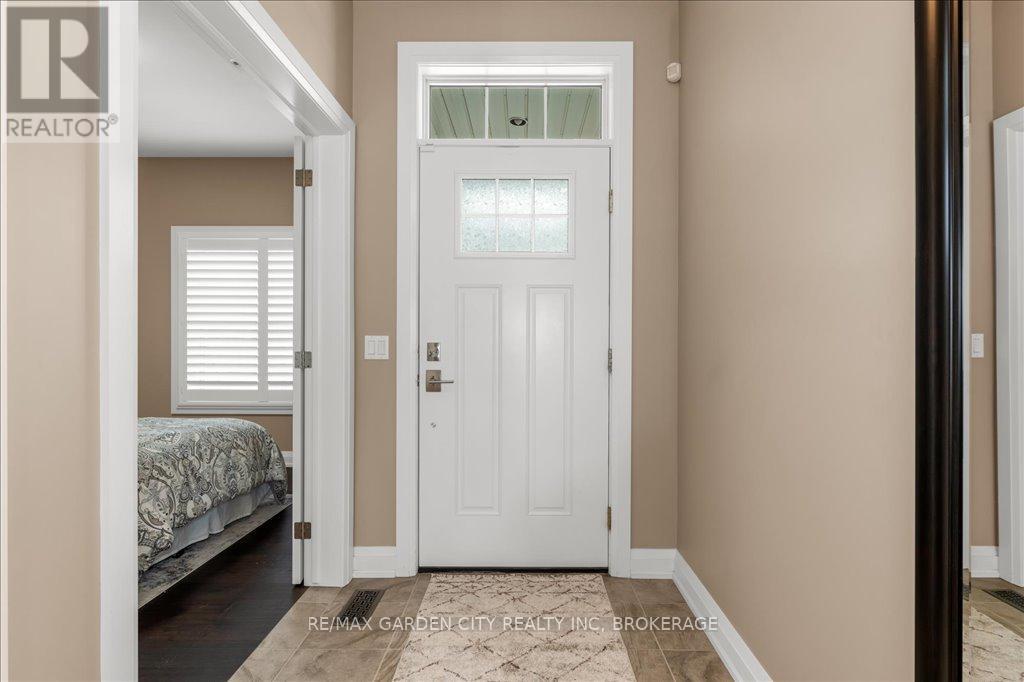 Property at 4 - 5622 IRONWOOD STREET image 3
