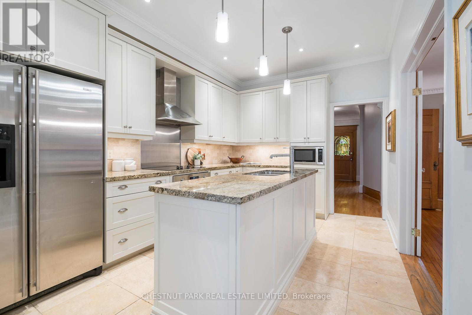 40 Admiral Road, Toronto (Annex), Ontario  M5R 2L5 - Photo 13 - C11999195