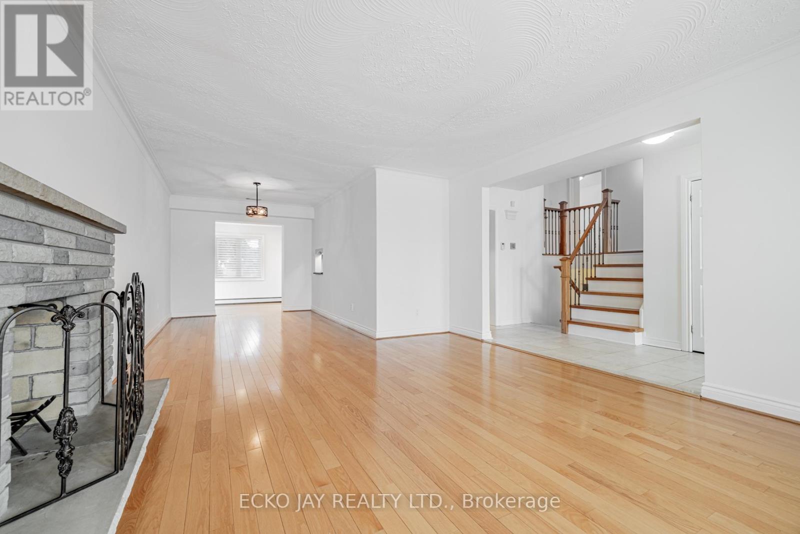 Property at 15 COMET COURT image 5