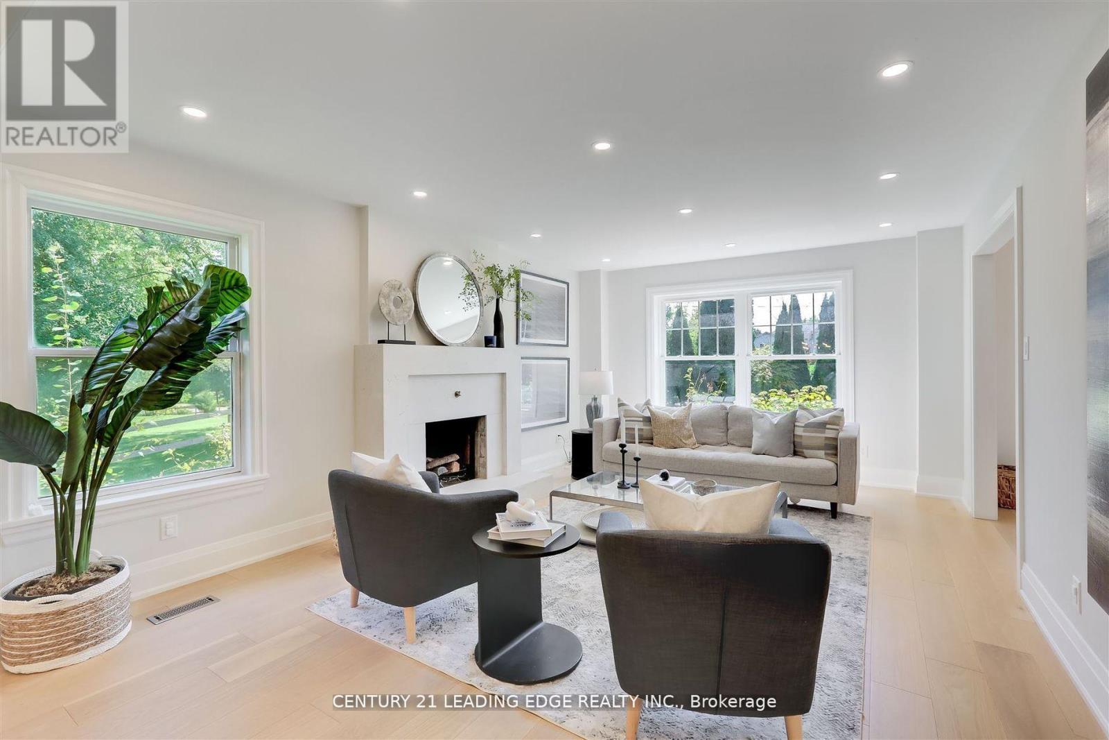 Property at 163 CONFEDERATION STREET image 4