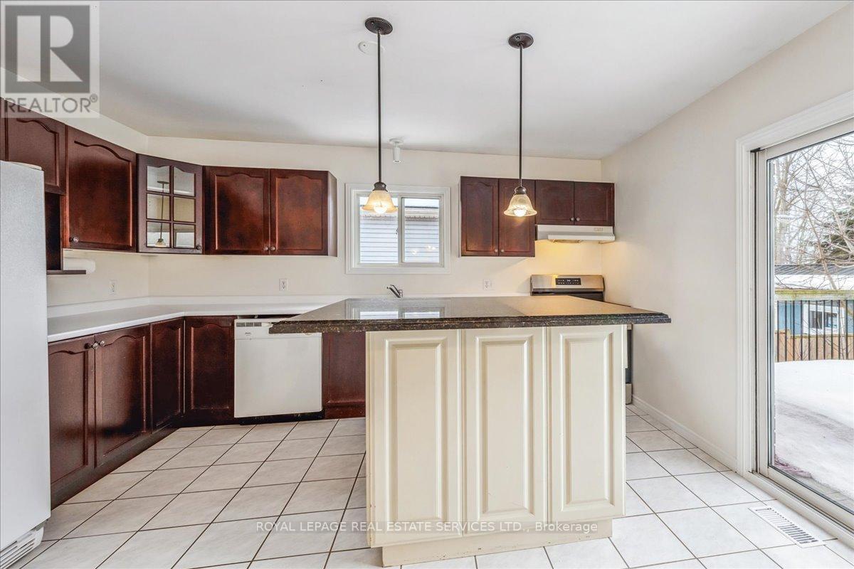 82 Whitlaw Way, Brant, Ontario  N3L 4B5 - Photo 10 - X11999237