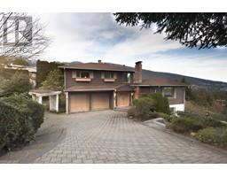 578 ST. ANDREWS PLACE, West Vancouver, British Columbia
