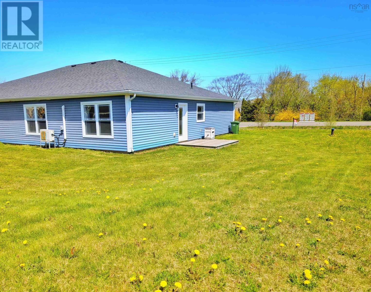 377 Oak Island Road, Avonport, Nova Scotia  B0P 1B0 - Photo 2 - 202504062