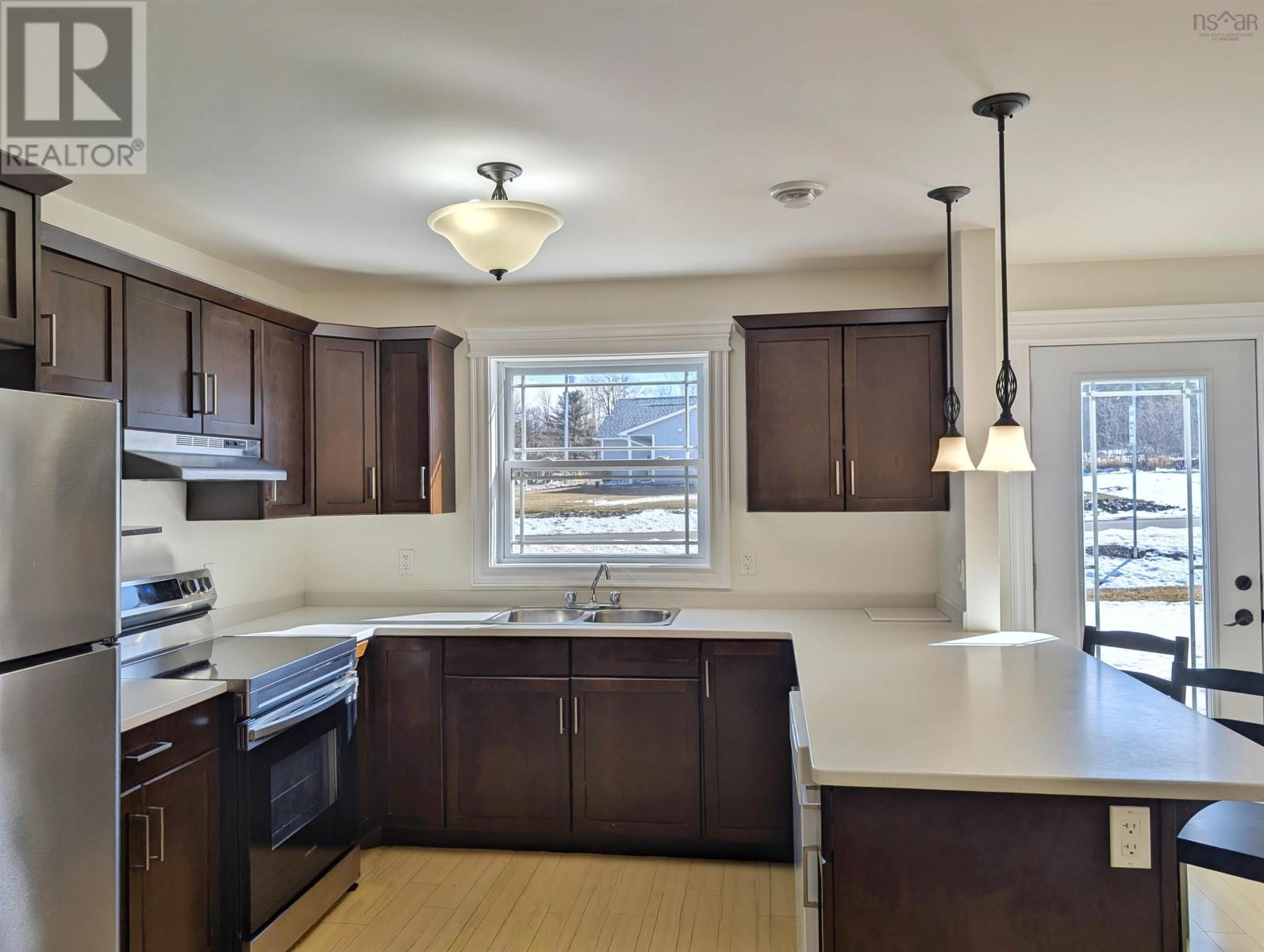 377 Oak Island Road, Avonport, Nova Scotia  B0P 1B0 - Photo 7 - 202504062