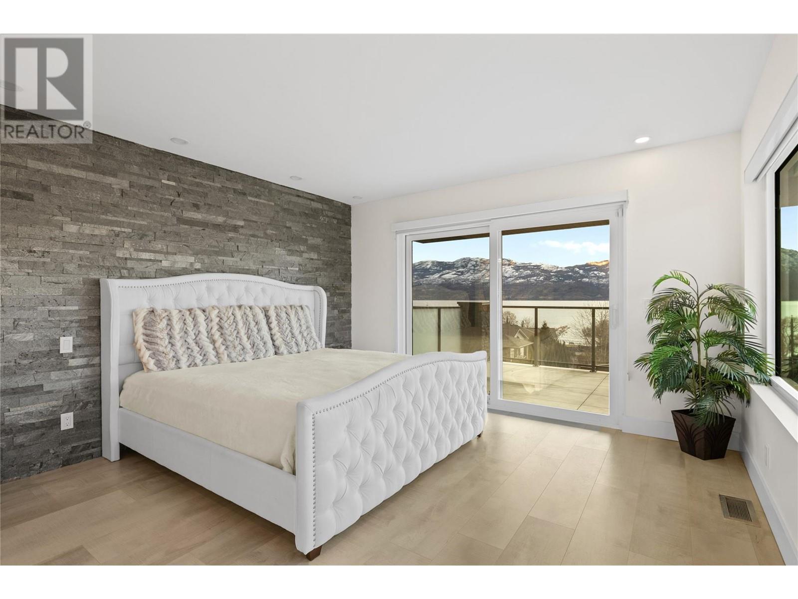 Property at 3859 Carrall Road image 2