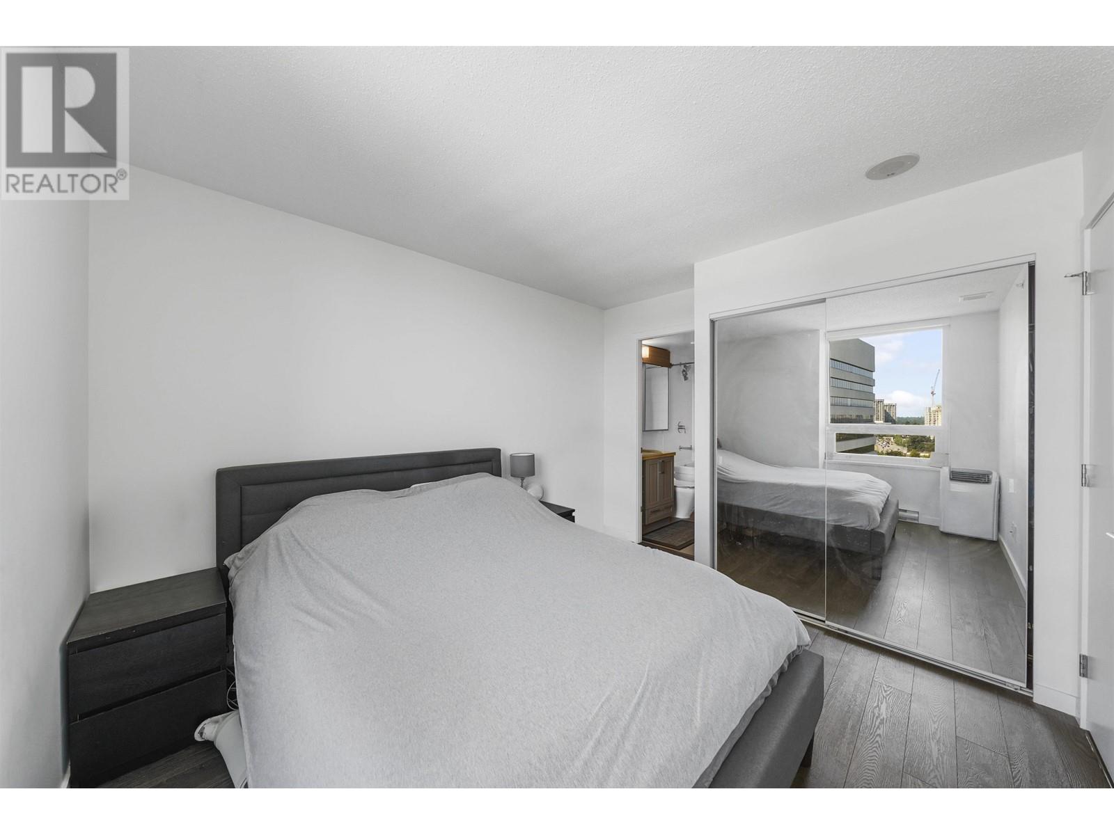 Listing Picture 24 of 38 : 2804 5665 BOUNDARY ROAD, Vancouver / 溫哥華 - 魯藝地產 Yvonne Lu Group - MLS Medallion Club Member