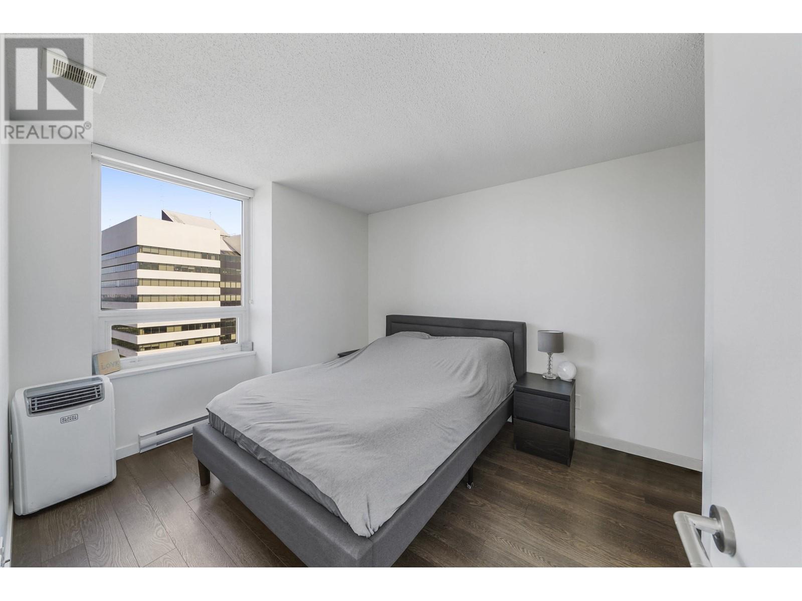 Listing Picture 25 of 38 : 2804 5665 BOUNDARY ROAD, Vancouver / 溫哥華 - 魯藝地產 Yvonne Lu Group - MLS Medallion Club Member