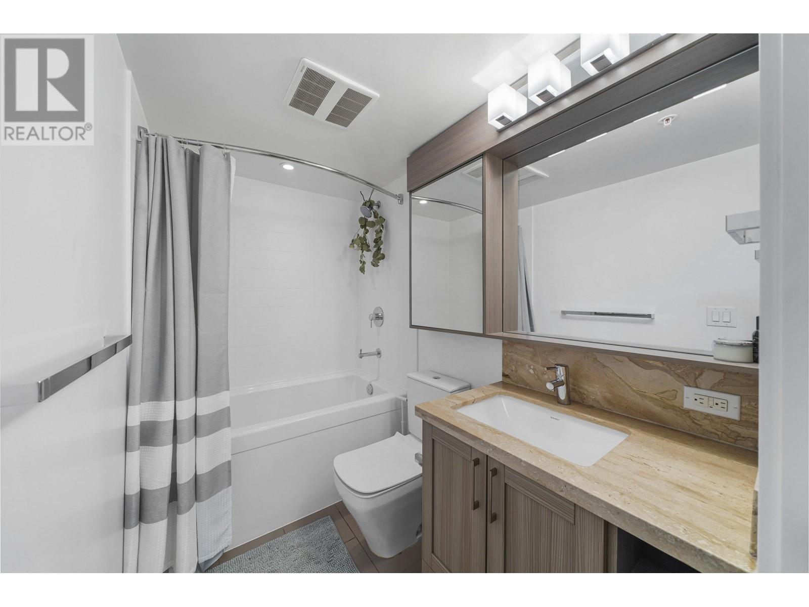 Listing Picture 28 of 38 : 2804 5665 BOUNDARY ROAD, Vancouver / 溫哥華 - 魯藝地產 Yvonne Lu Group - MLS Medallion Club Member