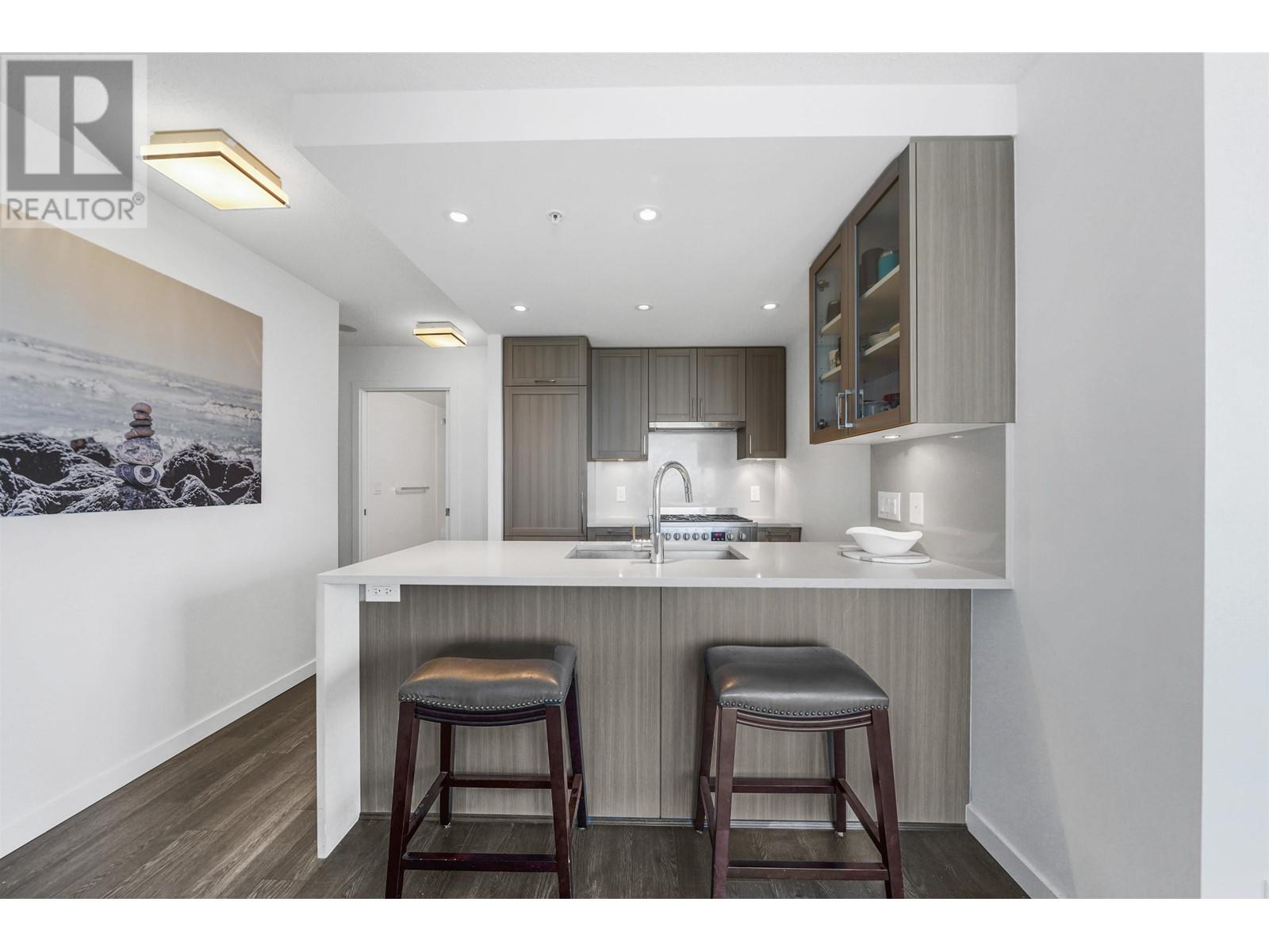 Listing Picture 8 of 38 : 2804 5665 BOUNDARY ROAD, Vancouver / 溫哥華 - 魯藝地產 Yvonne Lu Group - MLS Medallion Club Member