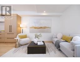 114 649 E 3RD STREET, North Vancouver, British Columbia