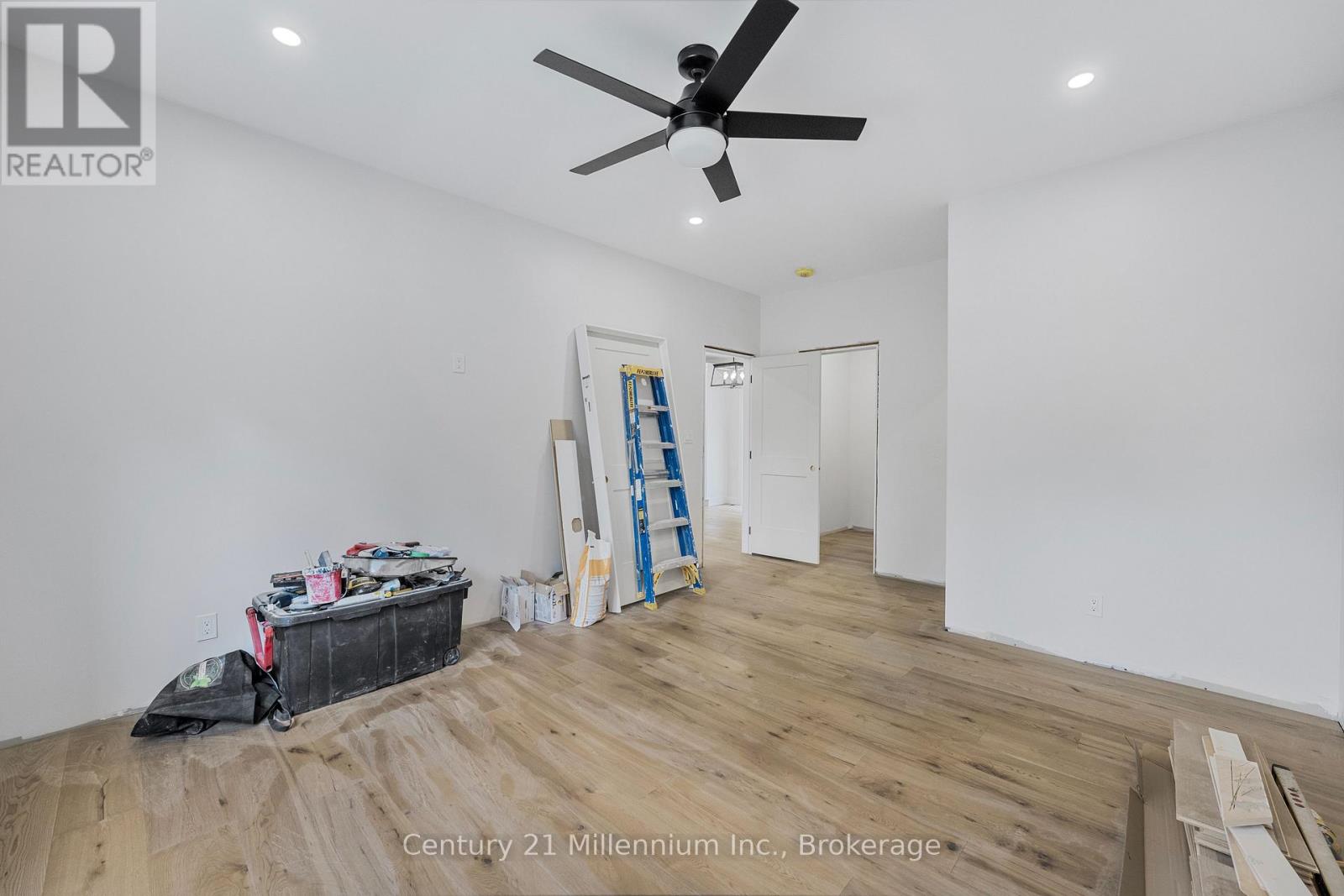 41 Fernanne Drive, Tiny, Ontario  L0L 2J0 - Photo 10 - S11999303