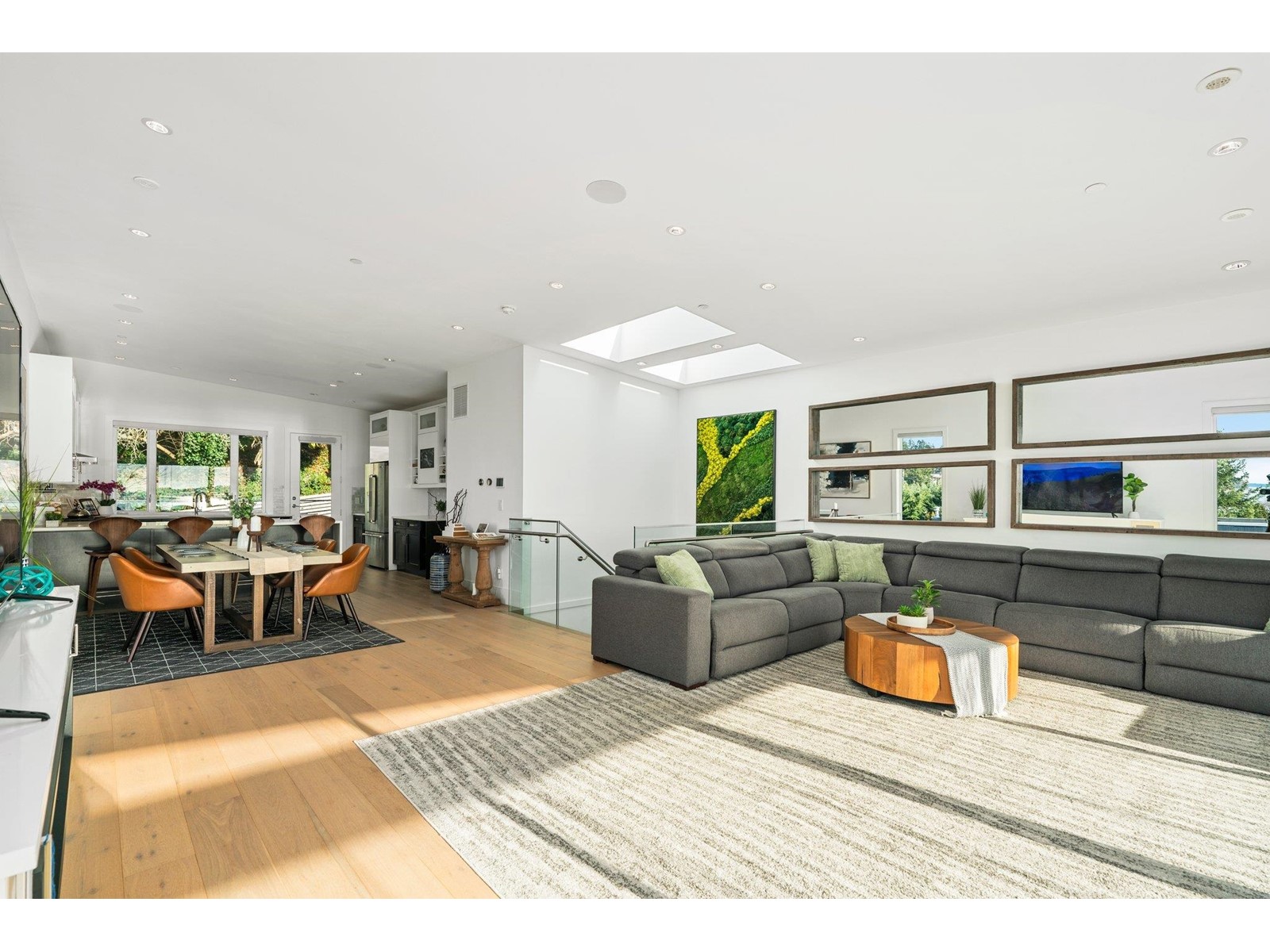 Property at 14857 BUENA VISTA AVENUE image 4