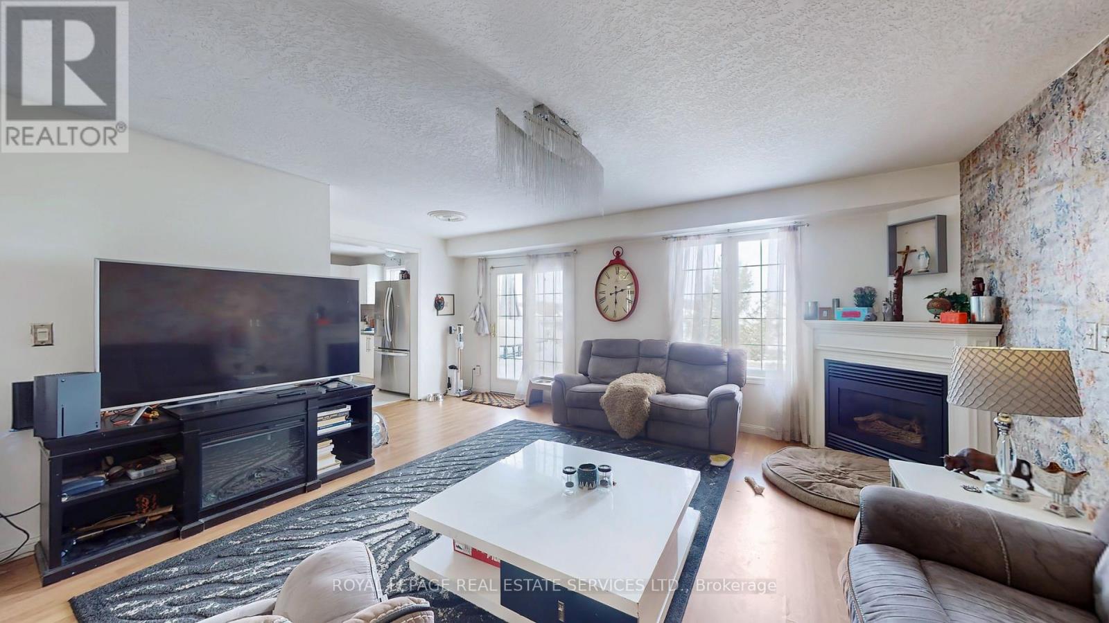Property at 238 BRIARMEADOW DRIVE image 5