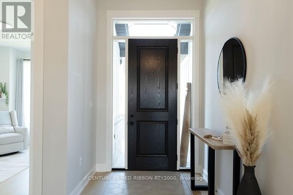 Property at 11 BRISCOE CRESCENT image 2