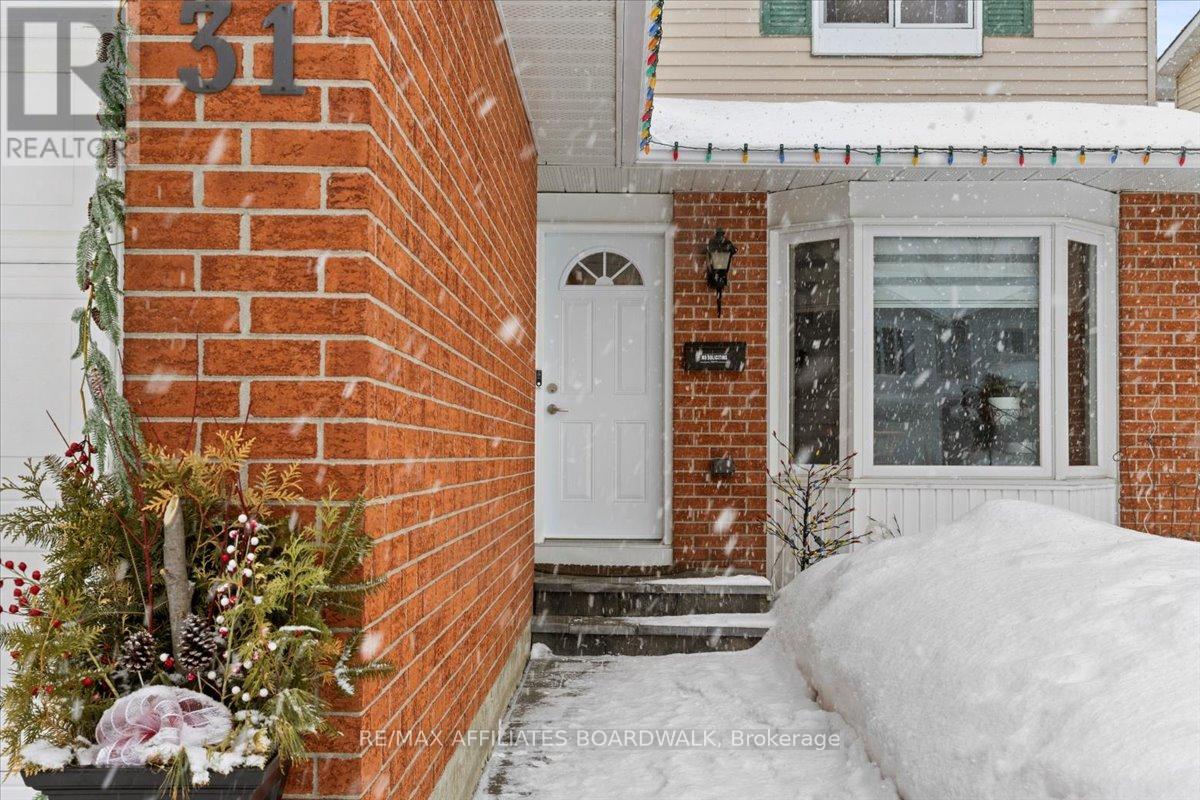 31 Palomino Drive, Ottawa, Ontario  K2M 1M2 - Photo 2 - X11999435