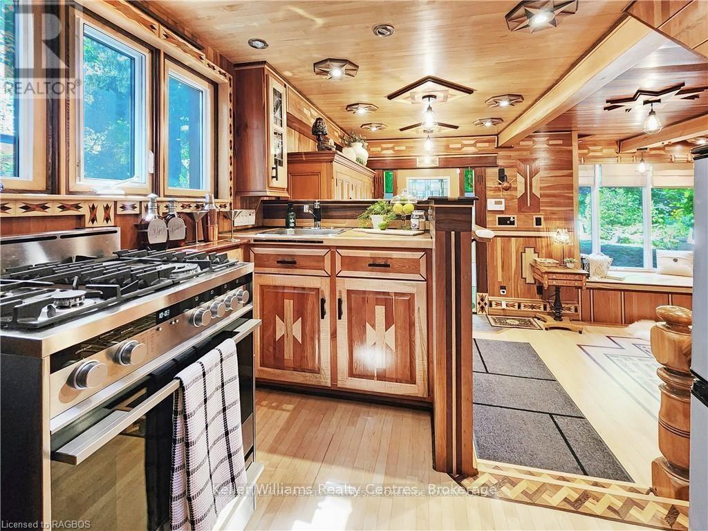 220 Marsh Street, Blue Mountains, Ontario  N0H 1J0 - Photo 18 - X11999491