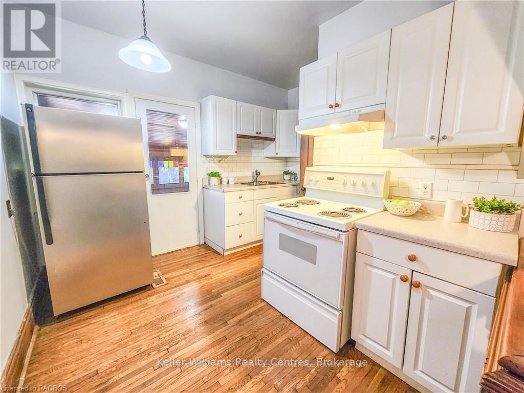 220 Marsh Street, Blue Mountains, Ontario  N0H 1J0 - Photo 34 - X11999491