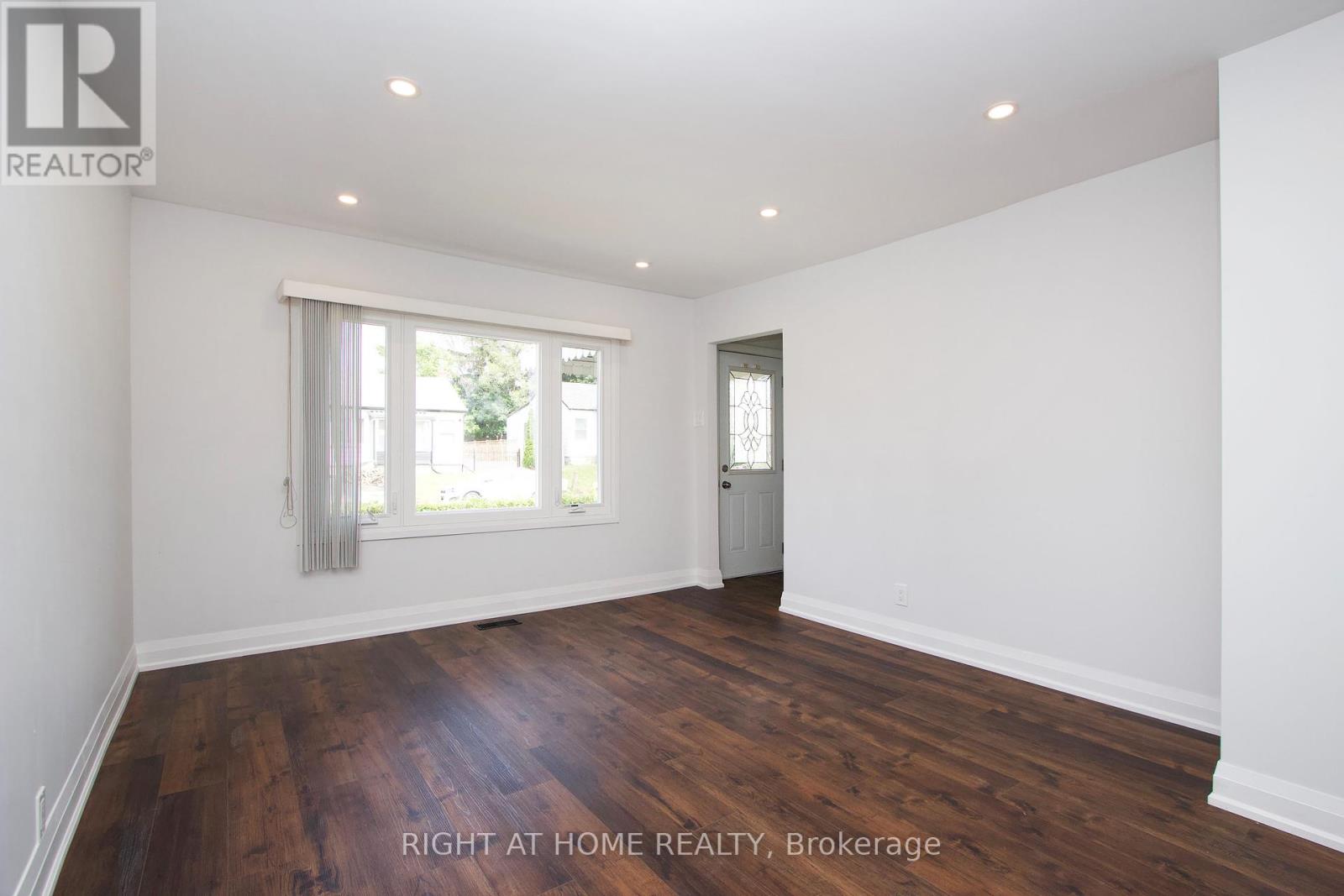 Property at 262 DREW STREET image 3