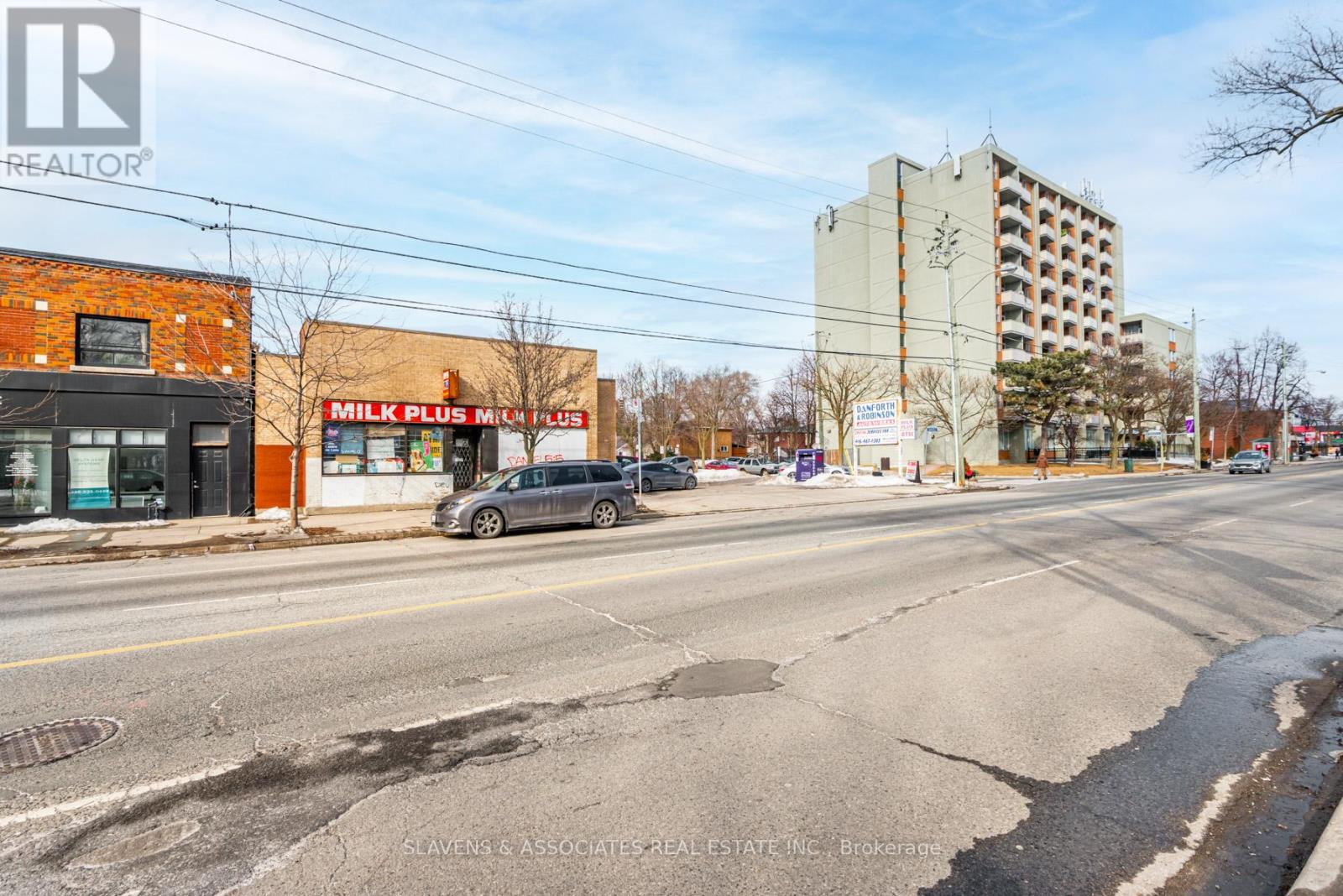 3312 Danforth Avenue, Toronto (Oakridge), Ontario  M1L 1C4 - Photo 12 - E11999447