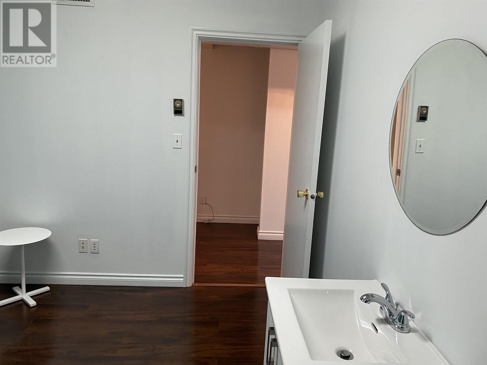 5446 Victoria Drive, Vancouver, British Columbia  V6P 3V8 - Photo 4 - C8067021