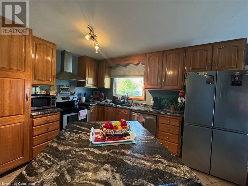 24 Woodhouse Avenue, Port Dover, Ontario  N0A 1N8 - Photo 9 - 40702845