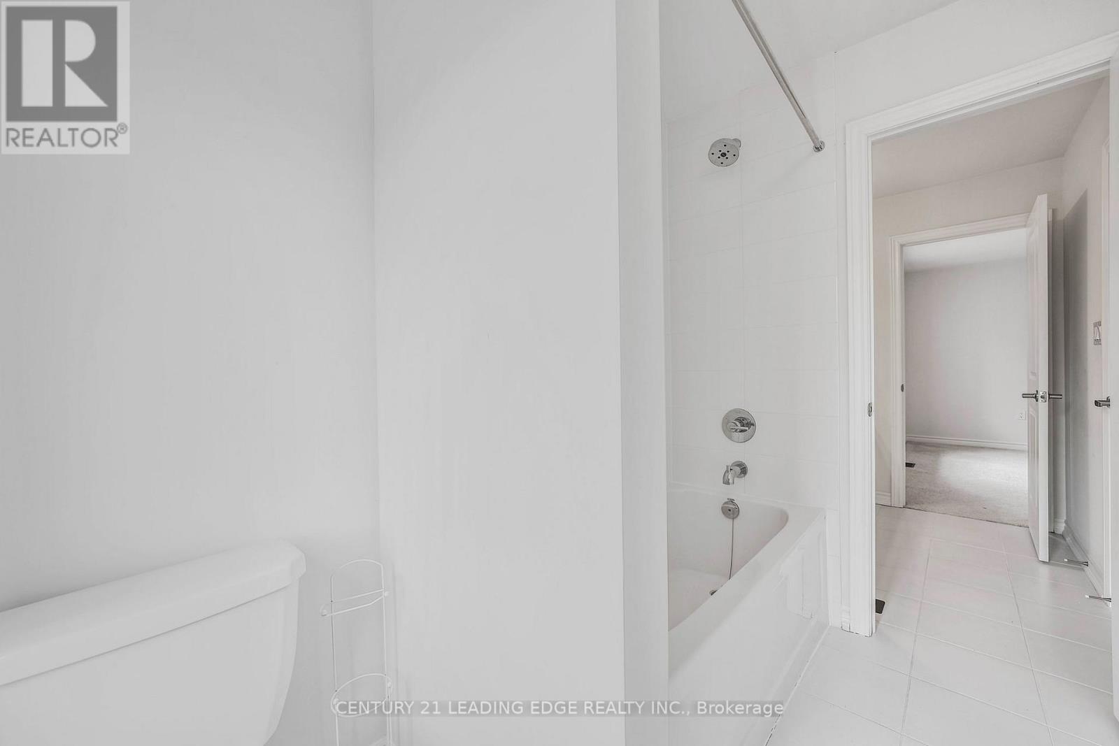 5 Valleo Street, Georgina (Keswick North), Ontario  L4P 0J8 - Photo 21 - N11999438