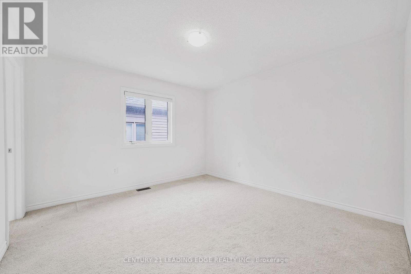 5 Valleo Street, Georgina (Keswick North), Ontario  L4P 0J8 - Photo 24 - N11999438