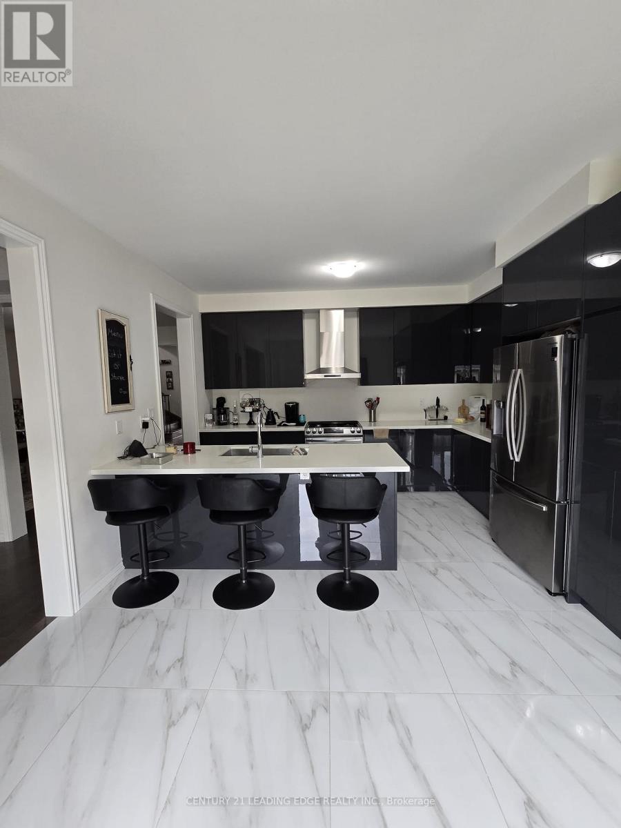Property at 5 VALLEO STREET image 4