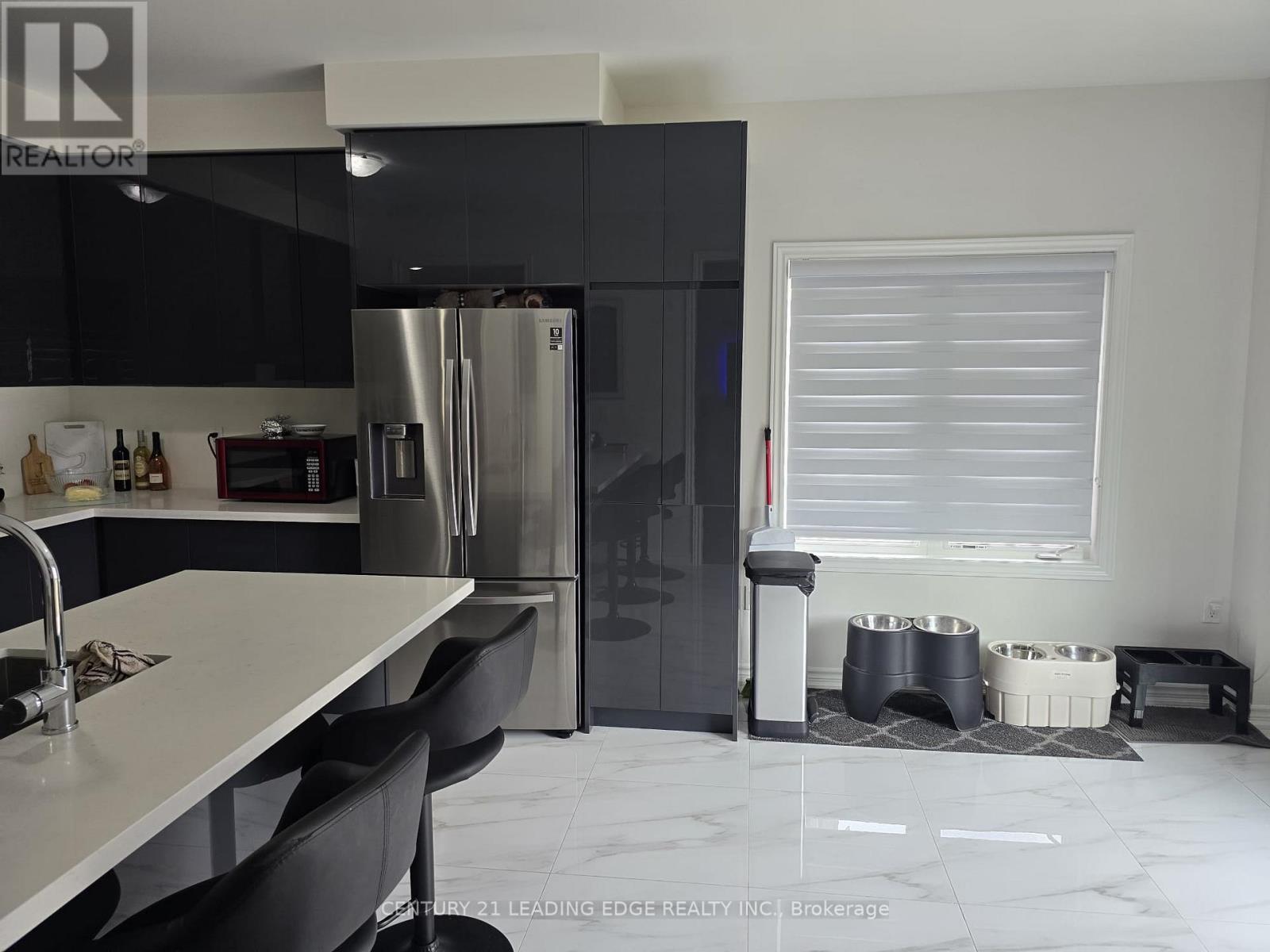 Property at 5 VALLEO STREET image 5