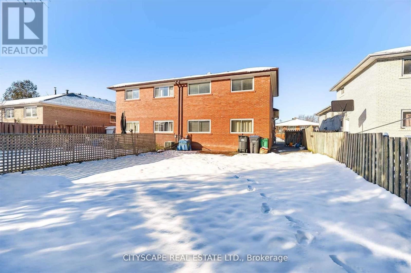 Upper - 1166 Shadeland Drive, Mississauga, Ontario  L5C 1P3 - Photo 22 - W11999429