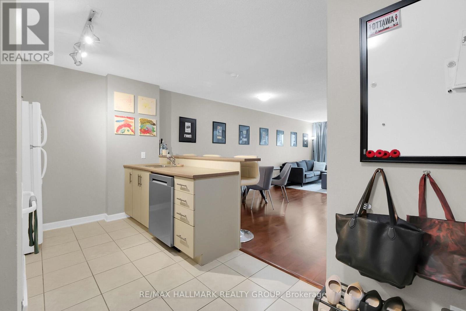 209 - 138 Somerset Street W, Ottawa, Ontario  K2P 0A3 - Photo 8 - X11994459