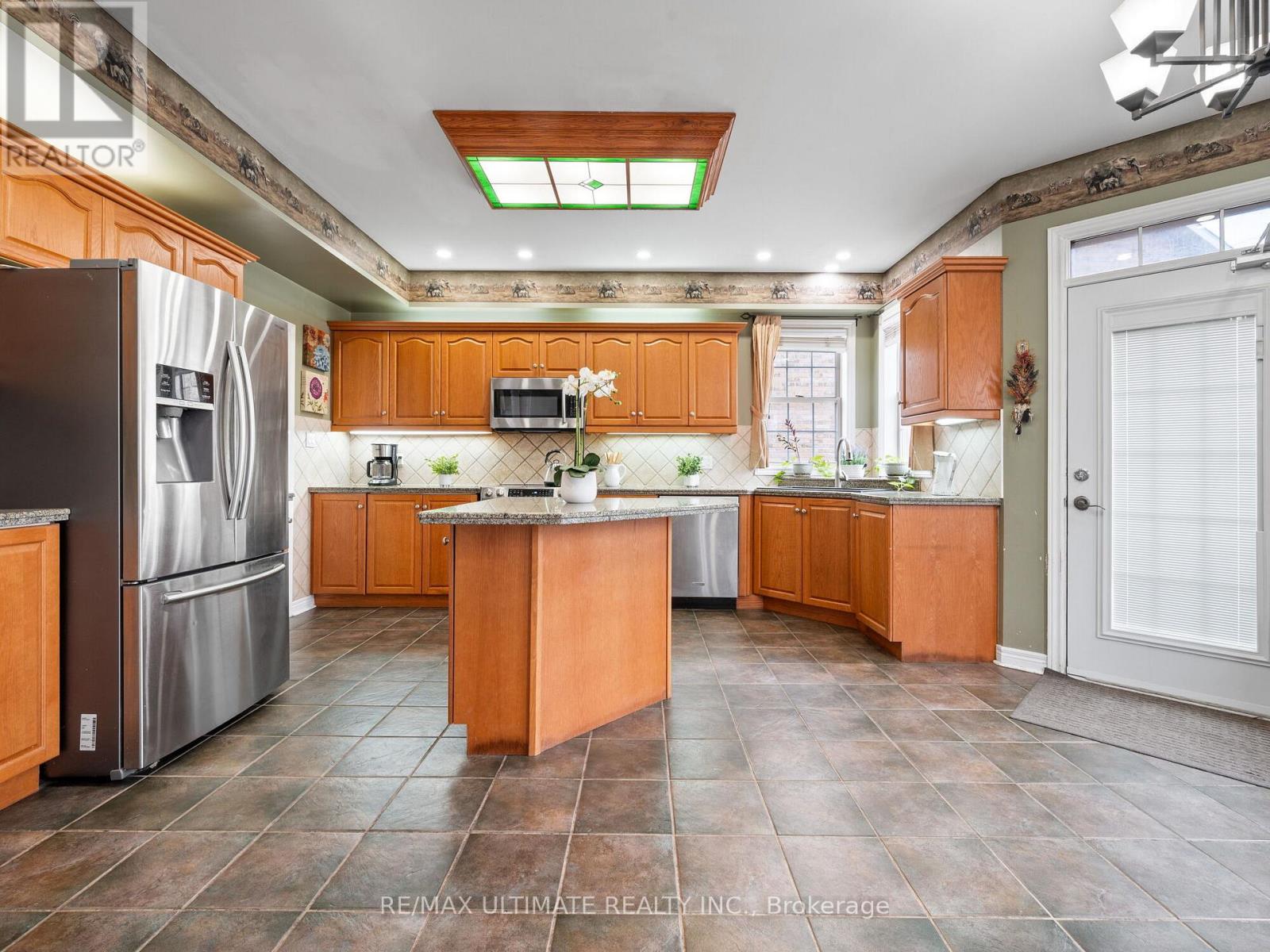 162 Cole Crescent, Niagara-On-The-Lake (Glendale), Ontario  L0S 1J0 - Photo 8 - X11999271