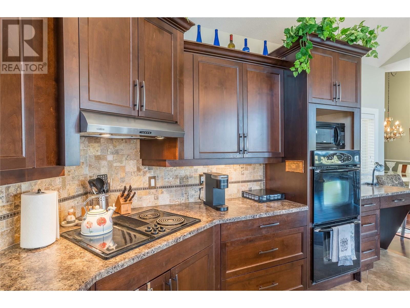 Property at 136 Sumac Ridge Drive image 3