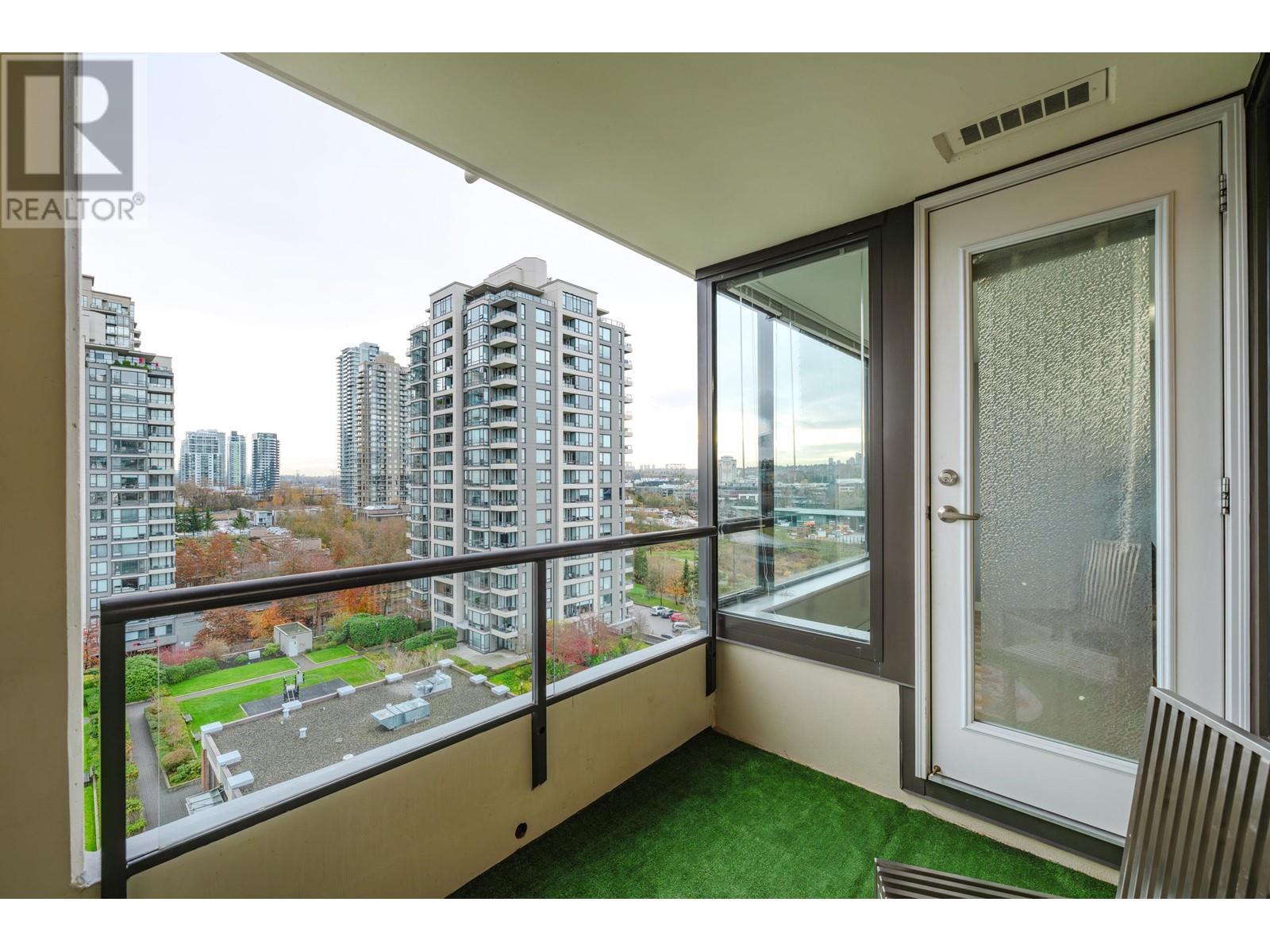 Listing Picture 17 of 31 : 1105 4118 DAWSON STREET, Burnaby / 本拿比 - 魯藝地產 Yvonne Lu Group - MLS Medallion Club Member