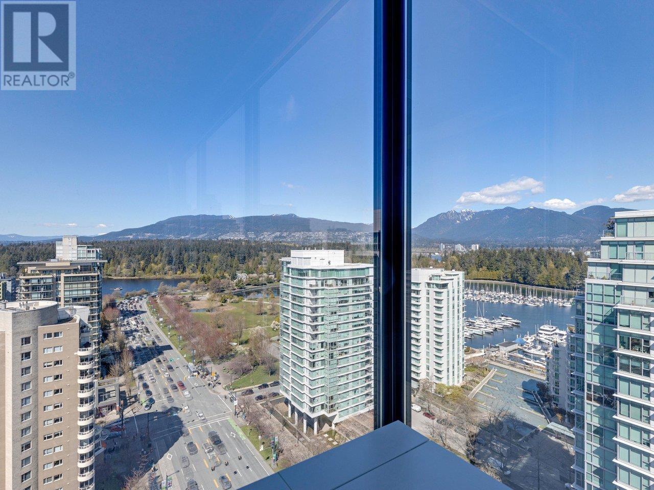 Property at 2406 1723 ALBERNI STREET image 3