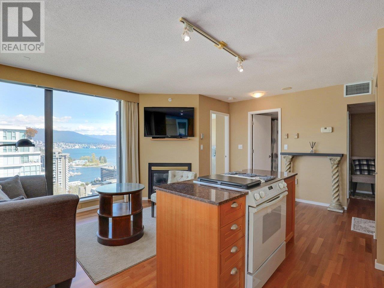 Property at 2406 1723 ALBERNI STREET image 5