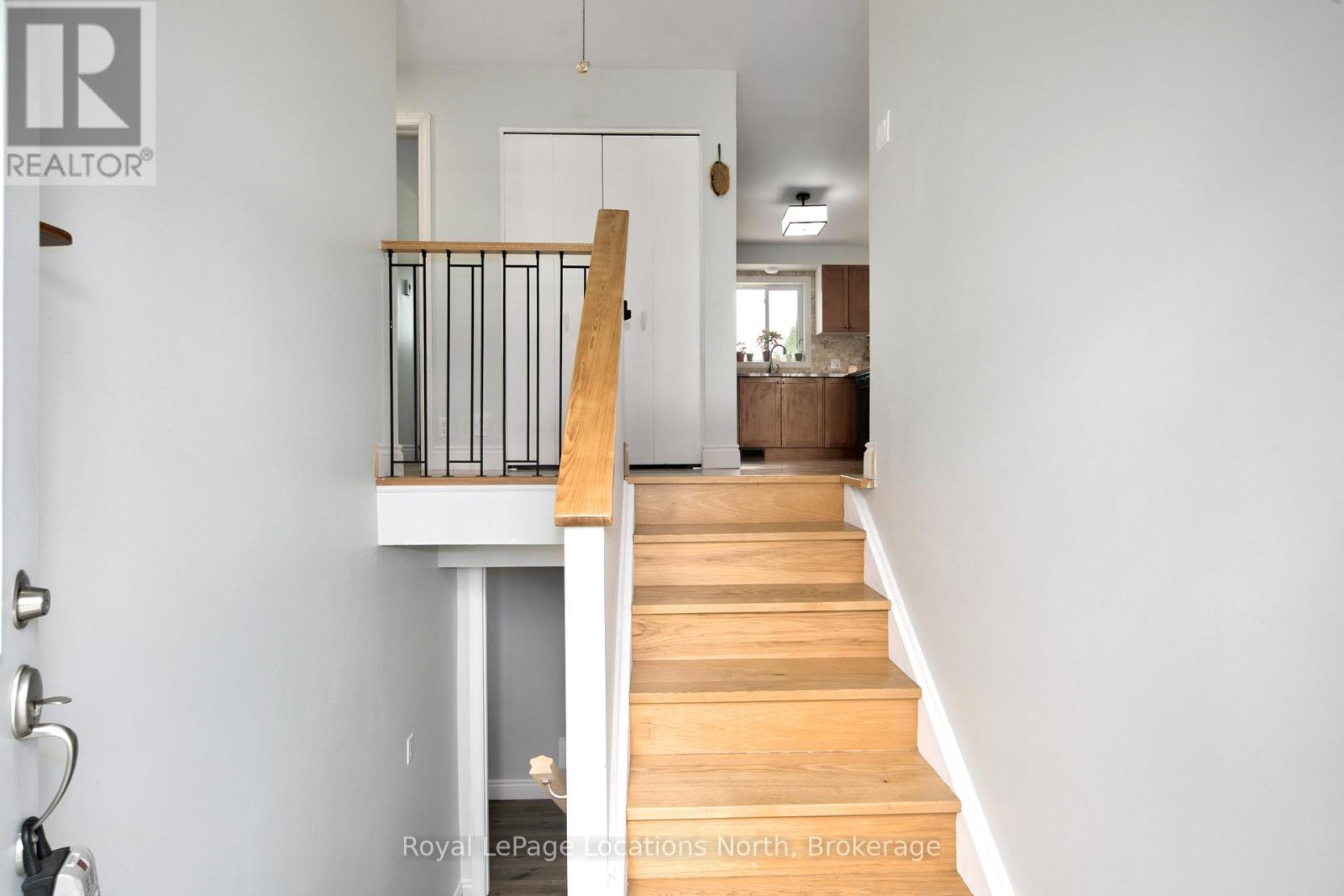 Property at 194 CENTRE STREET image 5