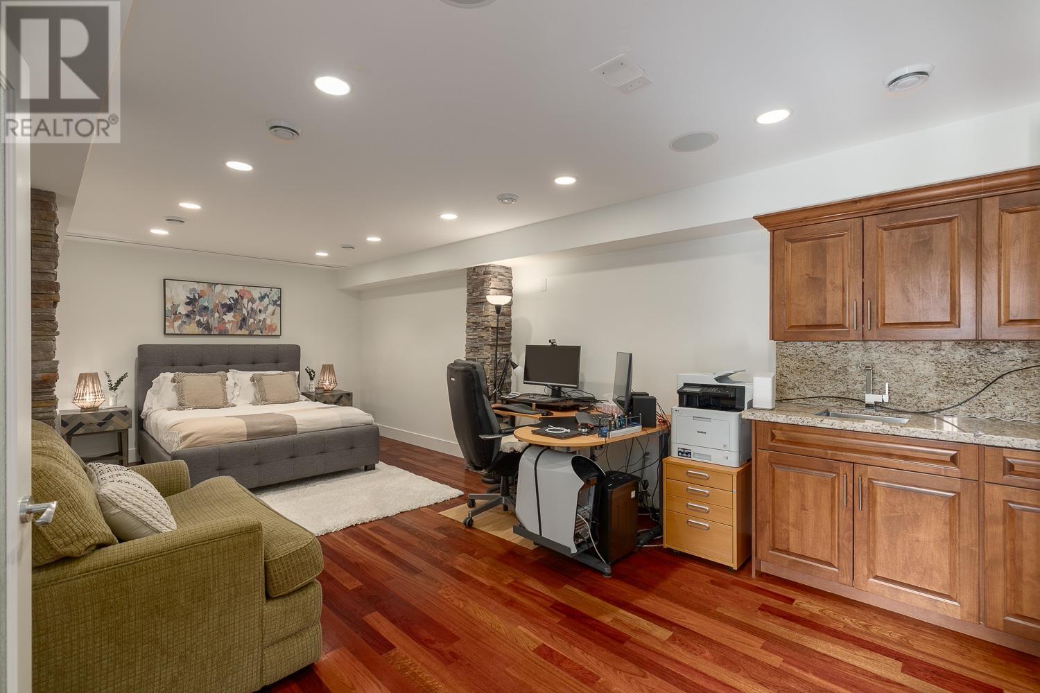 716 E 29th Street, North Vancouver, British Columbia  V7K 1B3 - Photo 26 - R2973023